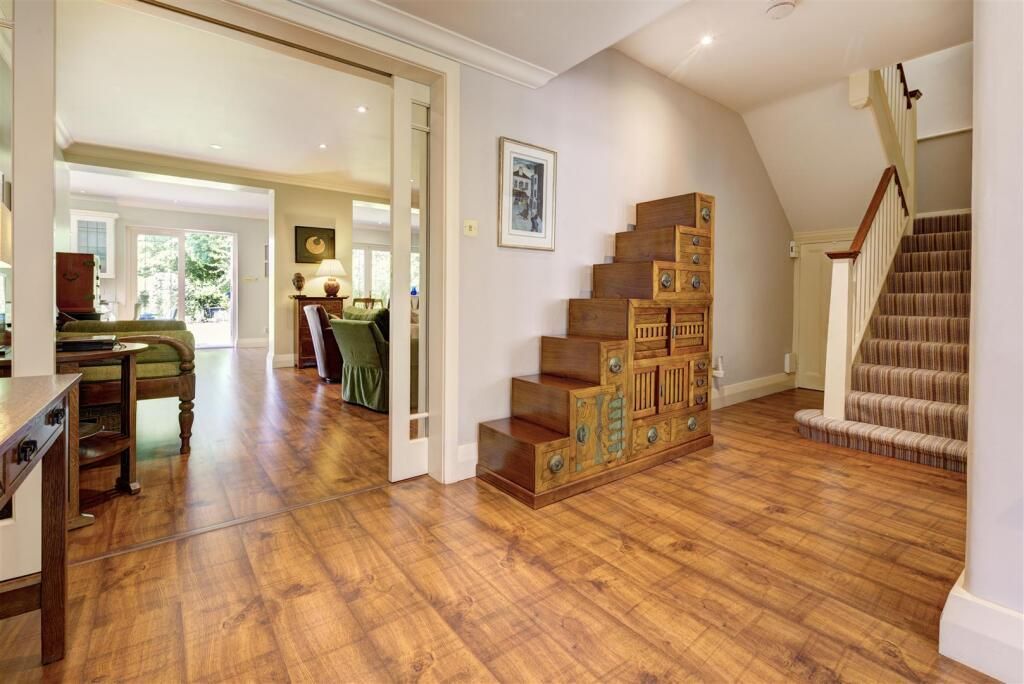 Property photo 3 of 3