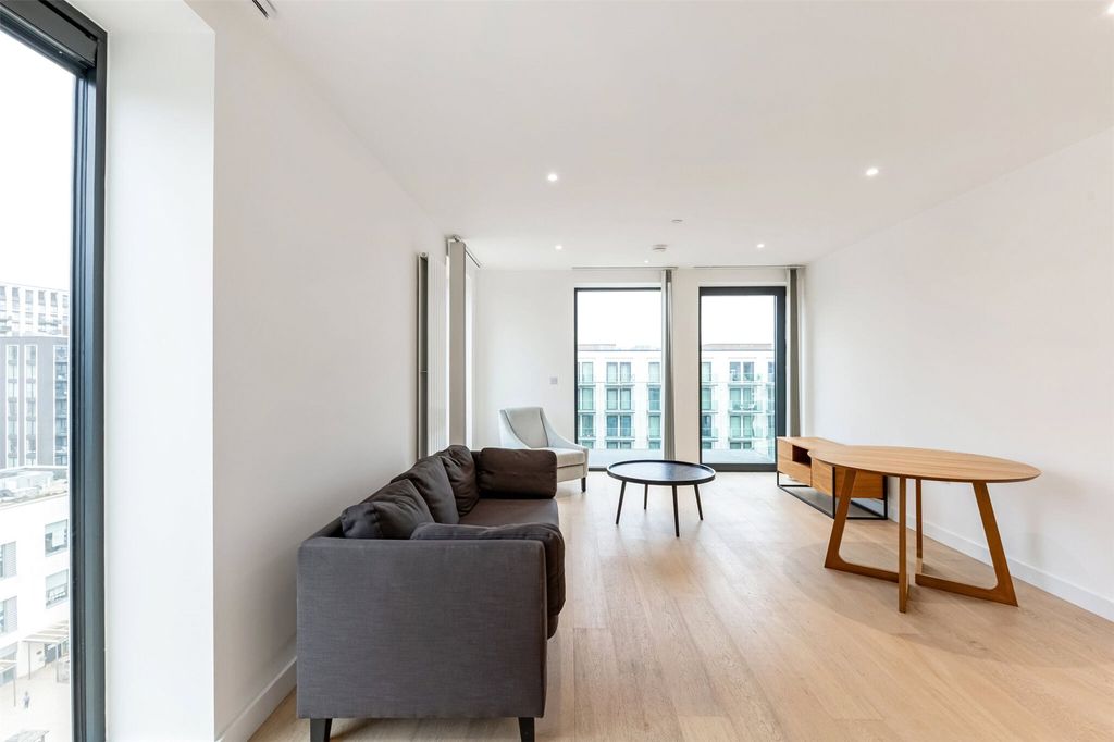 Property photo 2 of 23 Picture No. 07