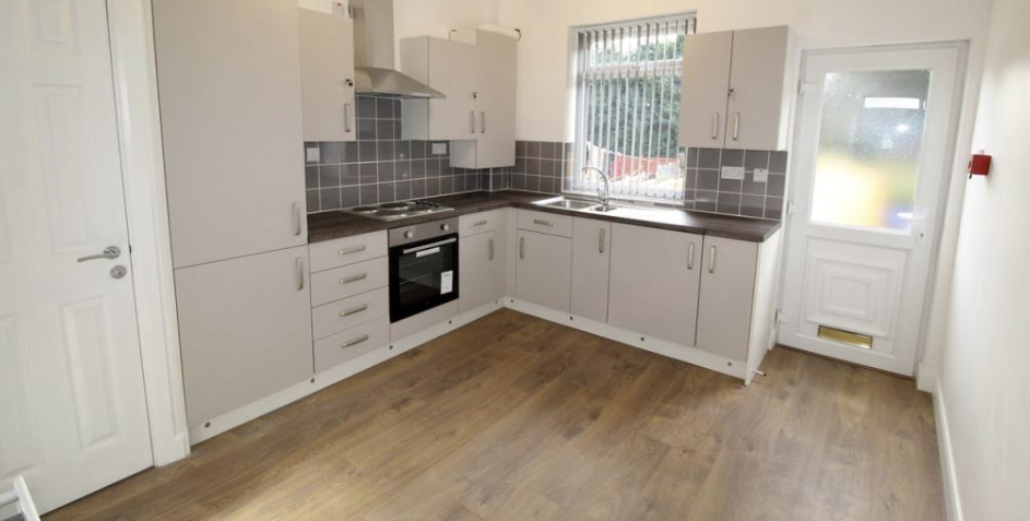 Property photo 1 of 16 Kitchen