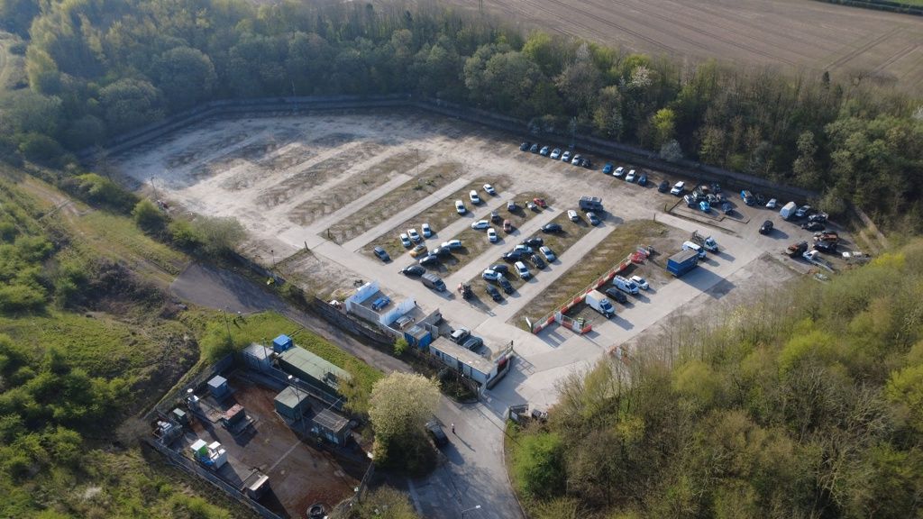 Property photo 1 of 6 Photo 5