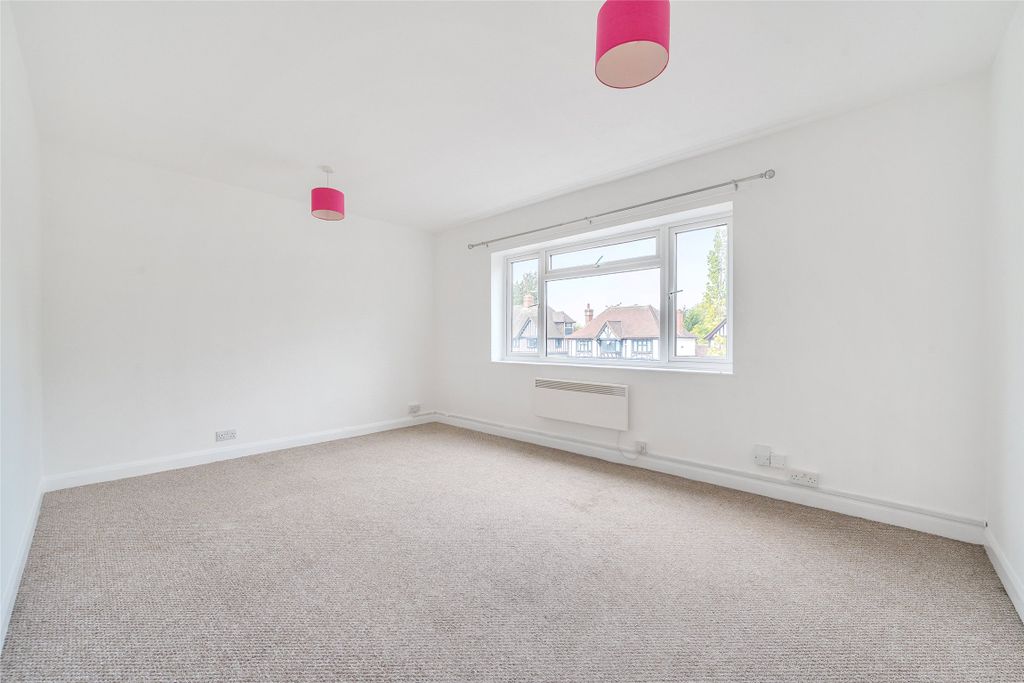Property photo 2 of 9 Picture No. 31