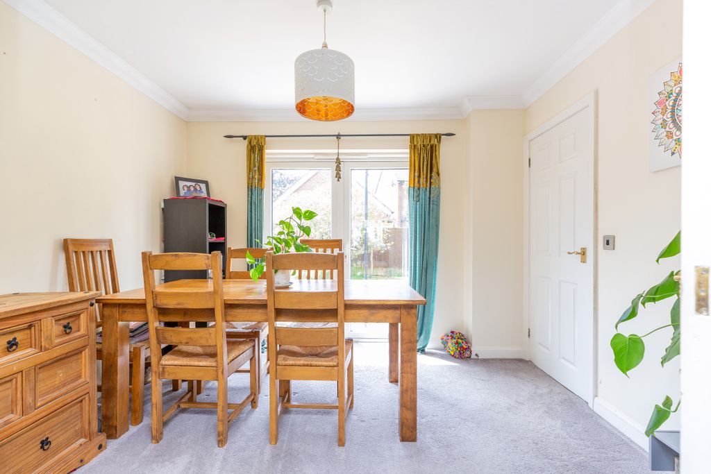 Property photo 3 of 14