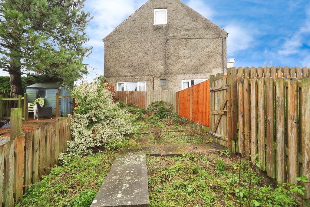 Property photo 3 of 12