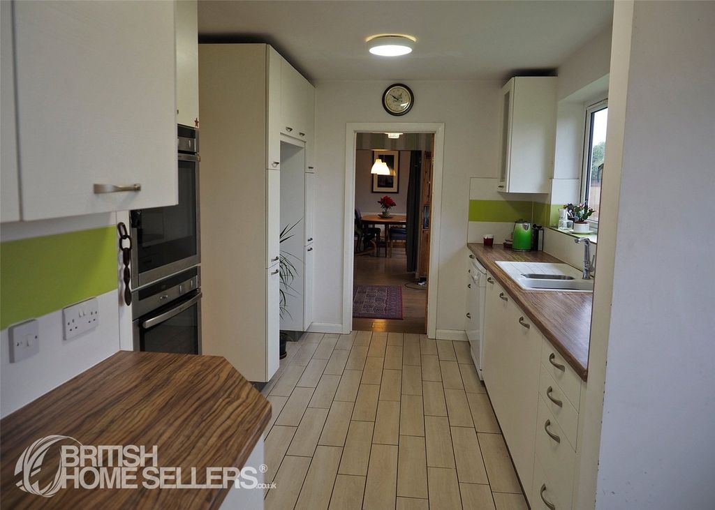 Property photo 3 of 35 Picture No. 31