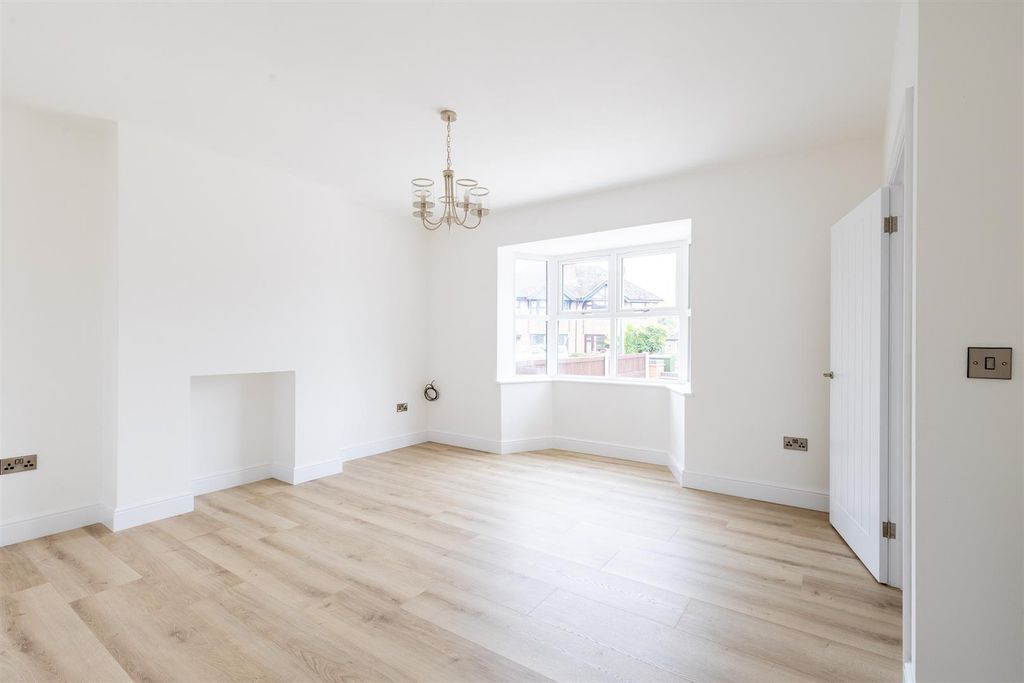 Property photo 3 of 32 53Parkestate-9.Jpg