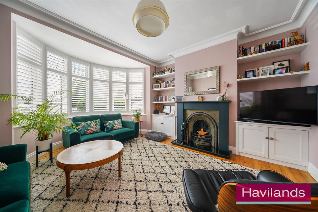 Property photo 2 of 31 Ringwood Way-17.Jpg