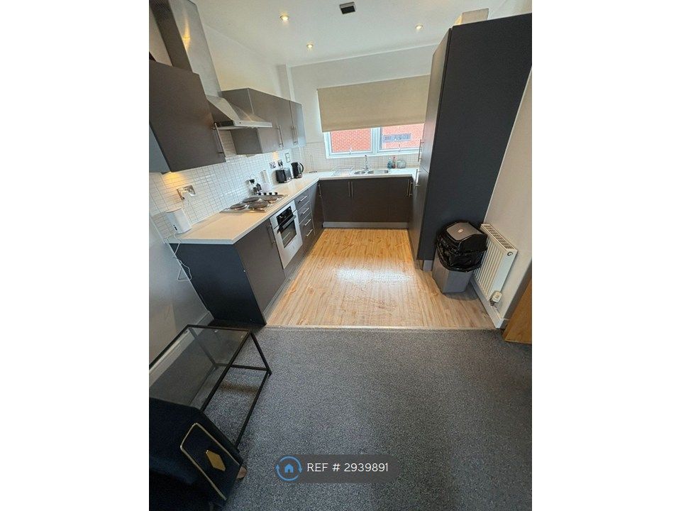 Property photo 3 of 6