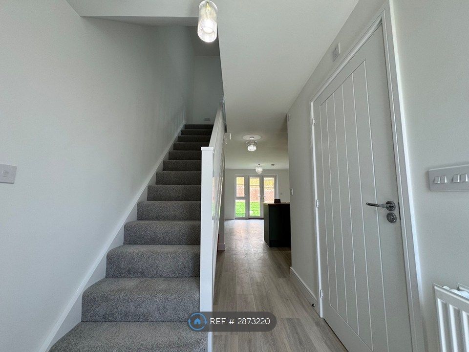 Property photo 3 of 26