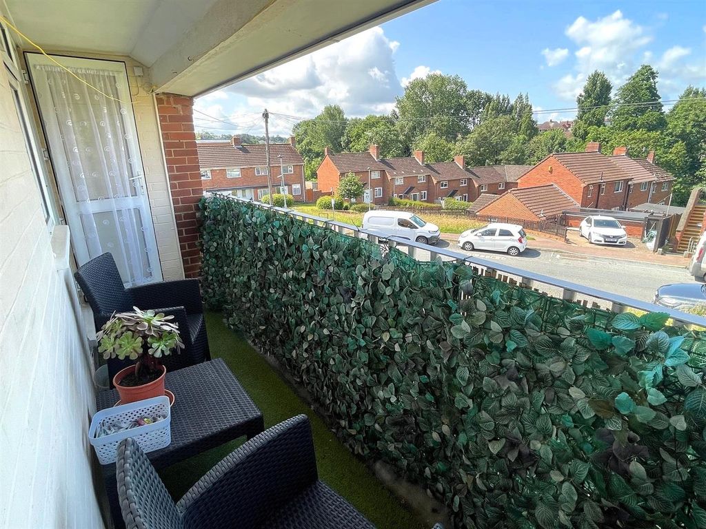 Property photo 2 of 23 Balcony