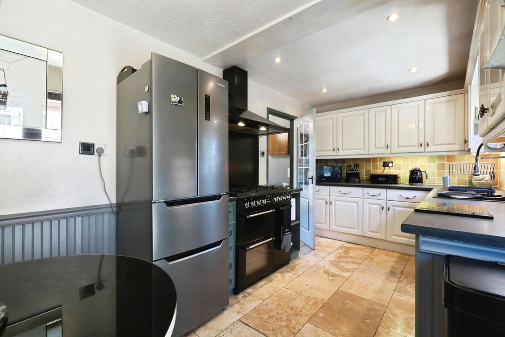 Property photo 2 of 15 Pbox-Img.Jpg