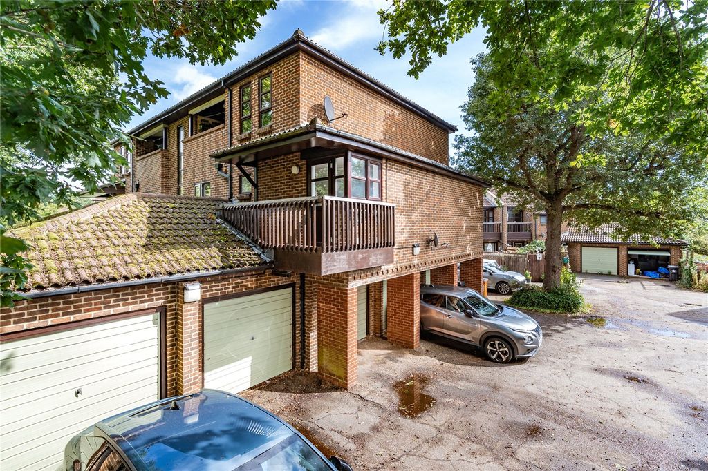 Property photo 1 of 13 Exterior