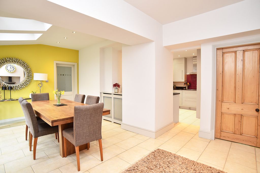 Property photo 2 of 17 2