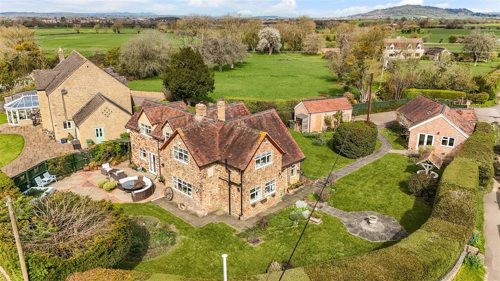 Property photo 1 of 38 Ph28_6480523.Jpg