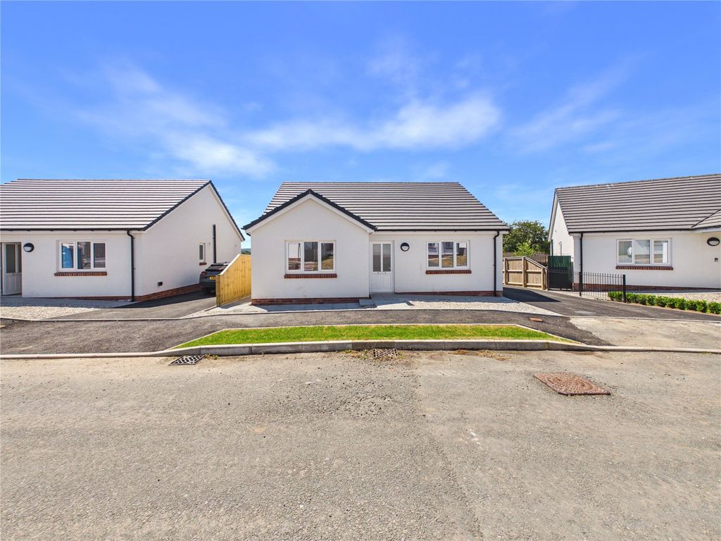 Property photo 1 of 17 Picture No. 23