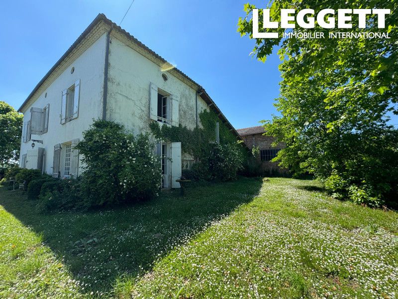 Property photo 2 of 10