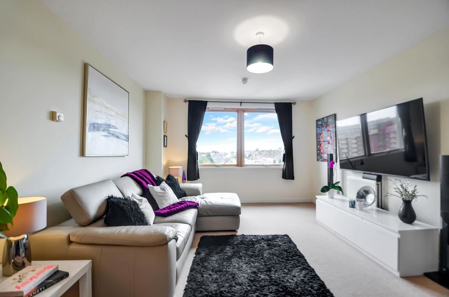 Property photo 1 of 25 Open Plan Living Room (4).Jpg