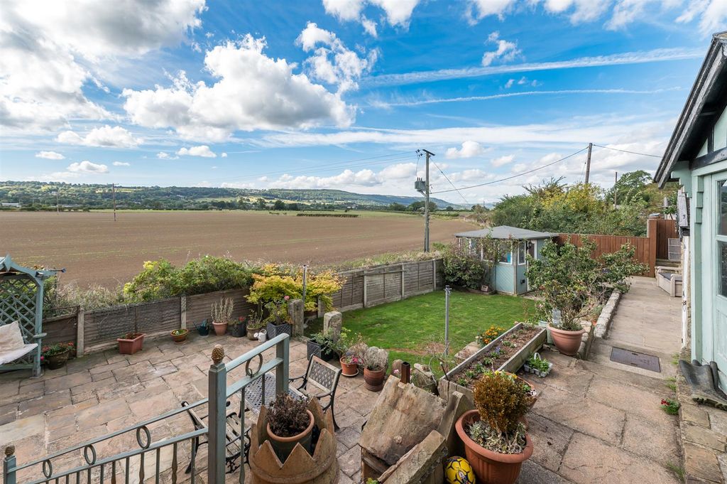 Property photo 3 of 51 Garden &amp; View