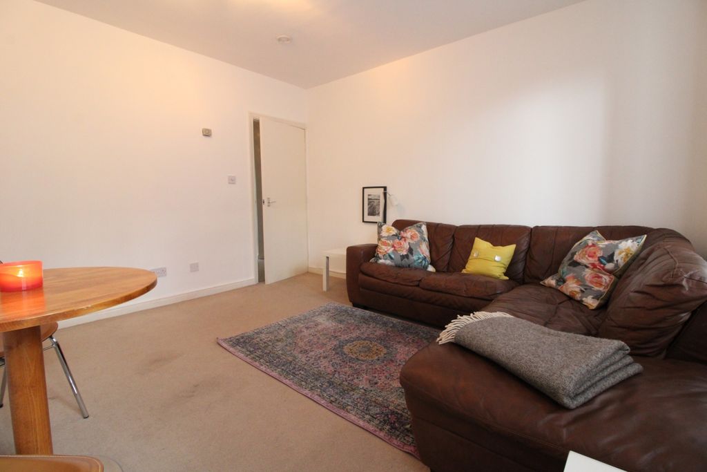 Property photo 2 of 8 B.Lo