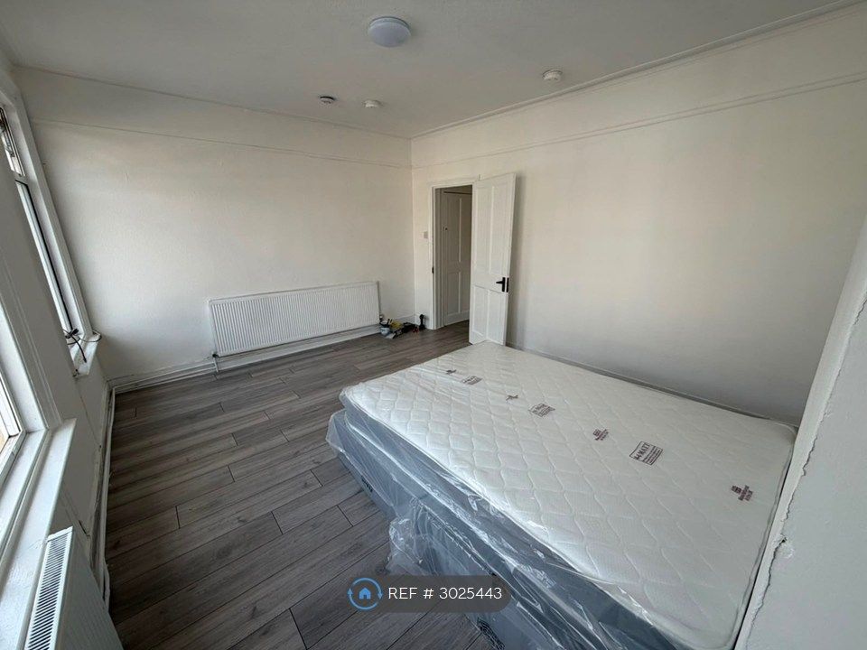 Property photo 2 of 10 Room 1