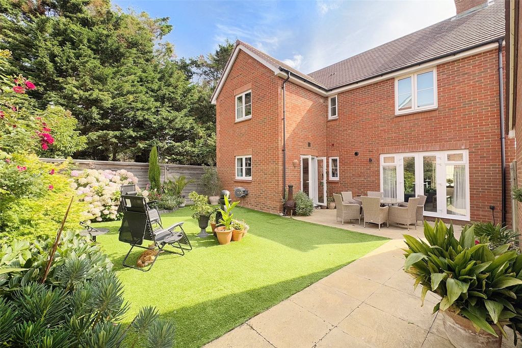 Property photo 1 of 22 Picture No. 15