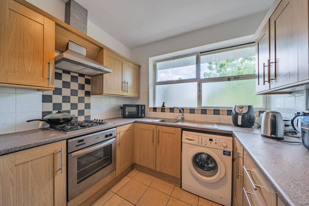 Property photo 3 of 10