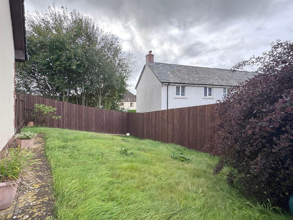 Property photo 2 of 38