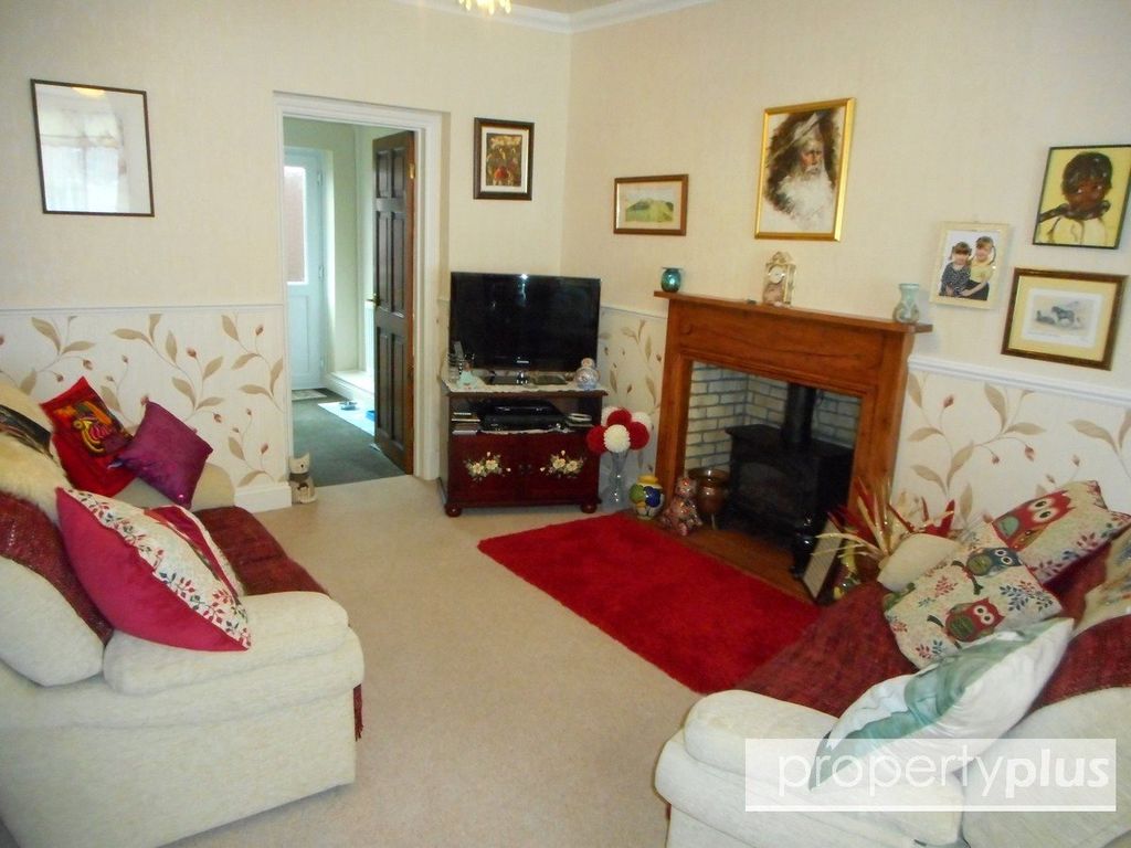 Property photo 3 of 12 Picture No. 10