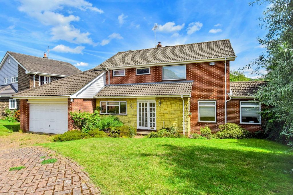 Property photo 1 of 25