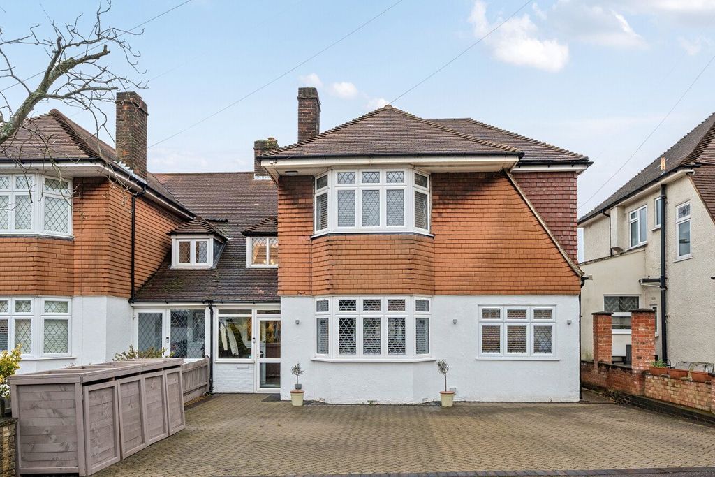 Property photo 3 of 21 Picture No. 24