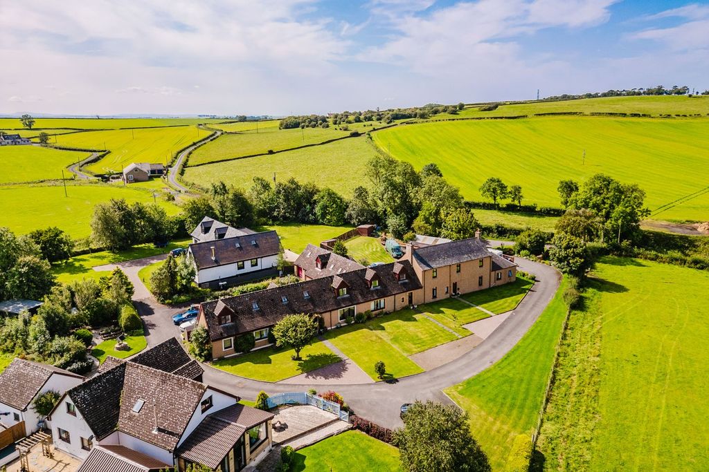 Property photo 1 of 31