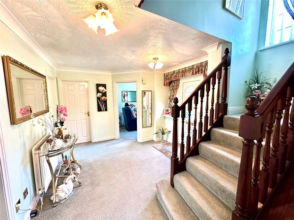 Property photo 3 of 22 Picture No. 20