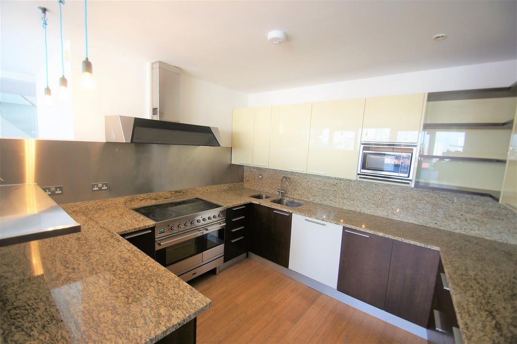 Additional image 6 of 3 bed flat to rentCentury Buildings, St Mary`S Parsonage M3