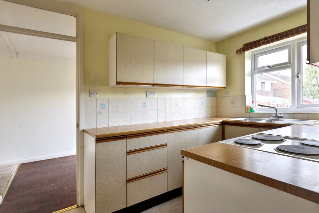 Property photo 3 of 16 Img_4888
