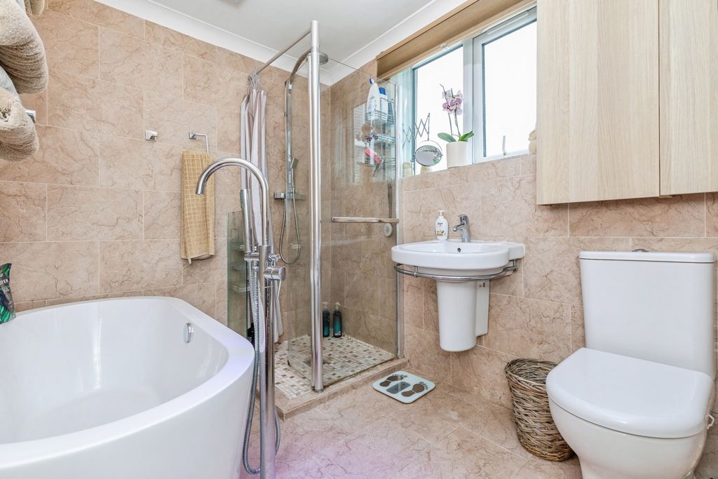 Property photo 3 of 26 Pbox-Img.Jpg