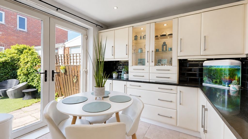 Property photo 1 of 22 5435511