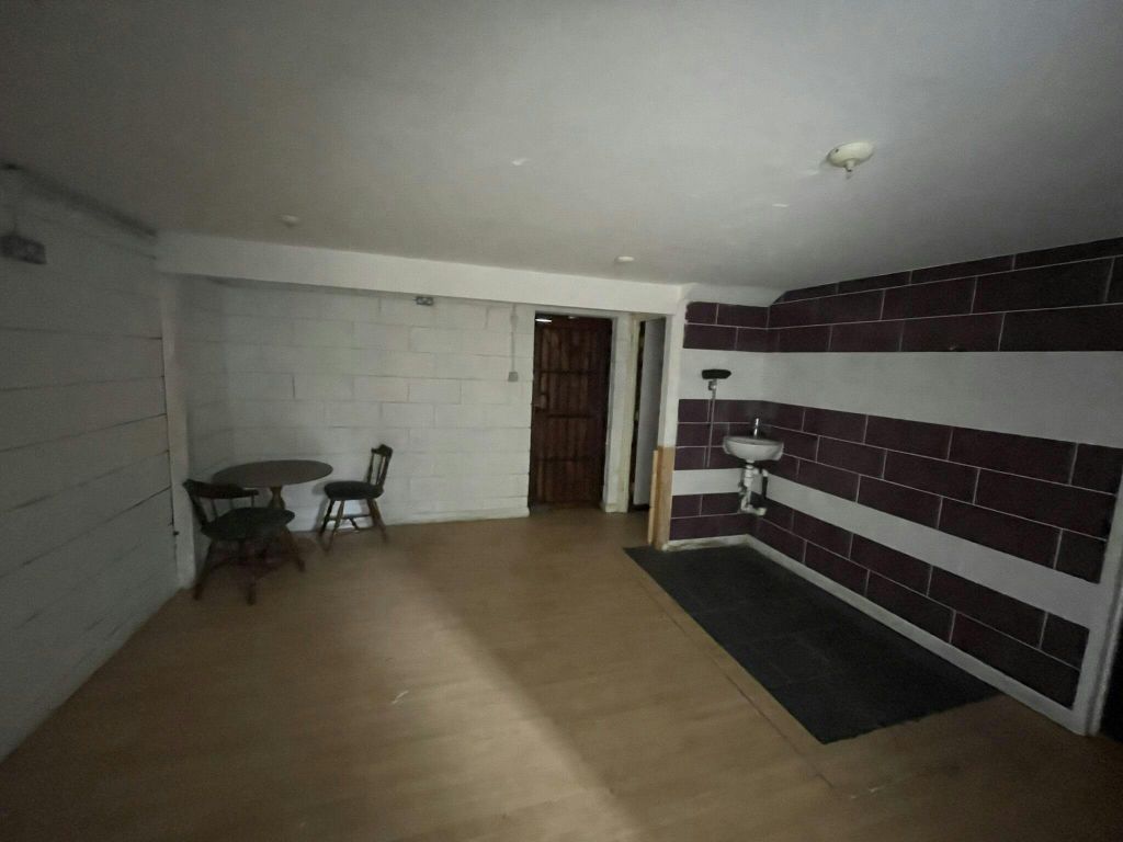 Property photo 2 of 5 Image.Jpeg