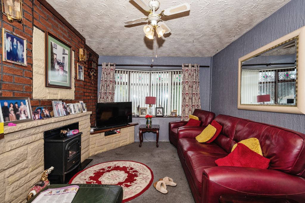 Property photo 2 of 14 Photography