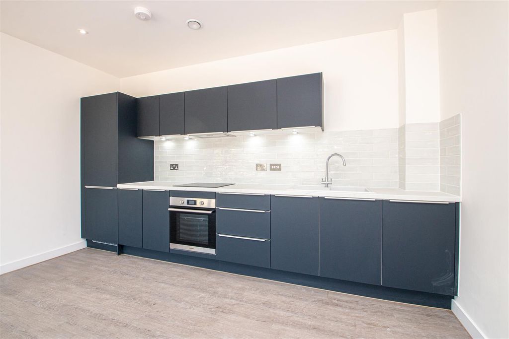 Property photo 2 of 11 51Braf_4.Jpg