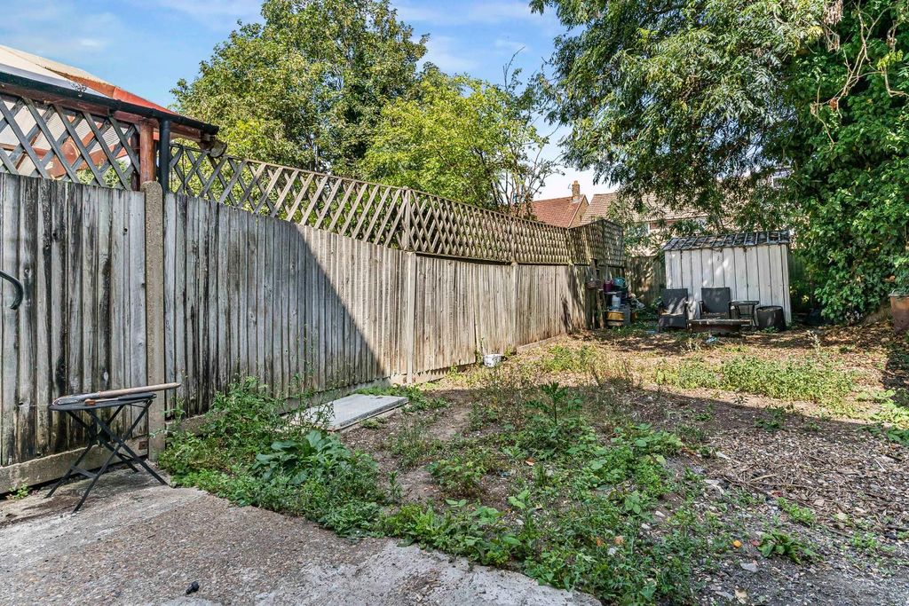 Property photo 3 of 17 3_57512.Jpg