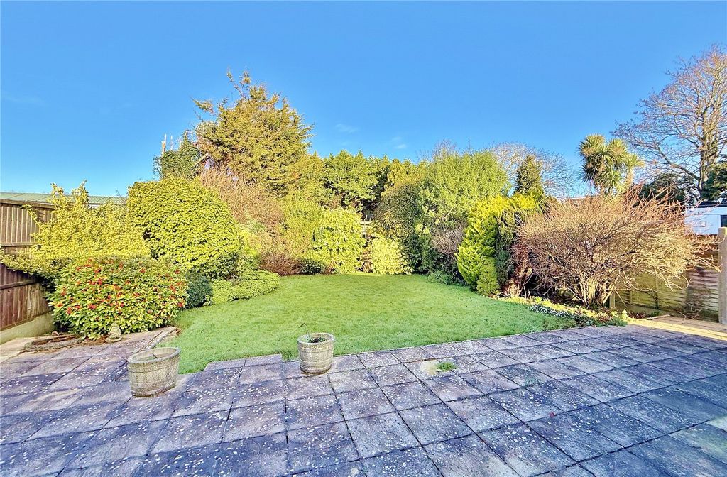 Property photo 2 of 17 Picture No. 18