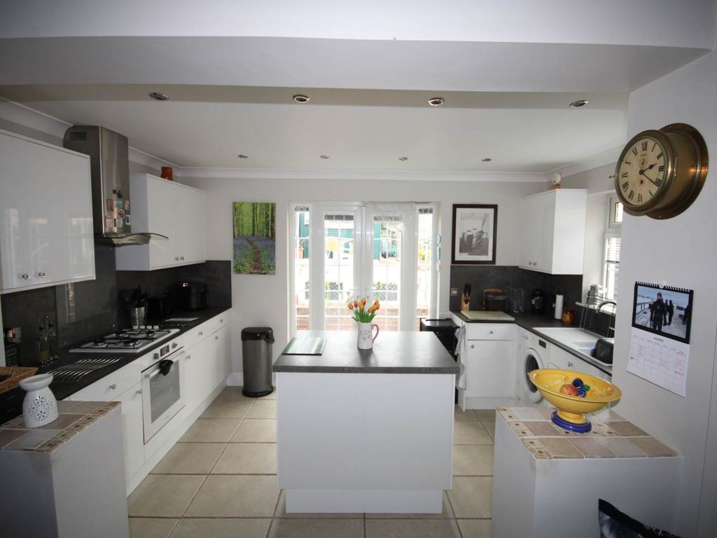 Property photo 3 of 20 Img_2436