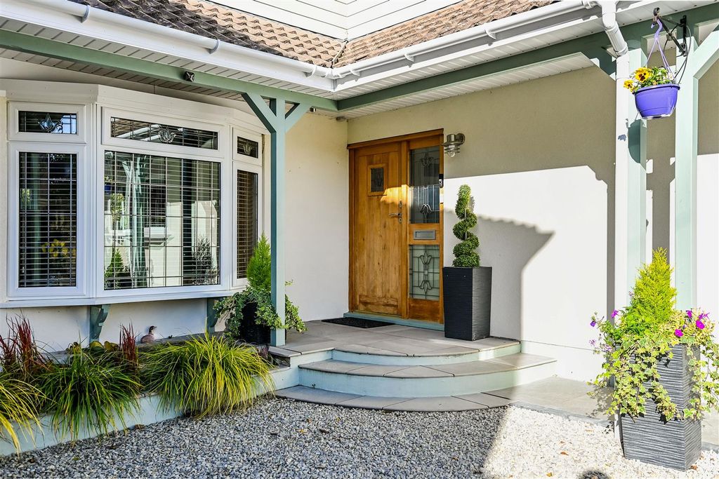 Property photo 2 of 31 Ph7_6248842.Jpg