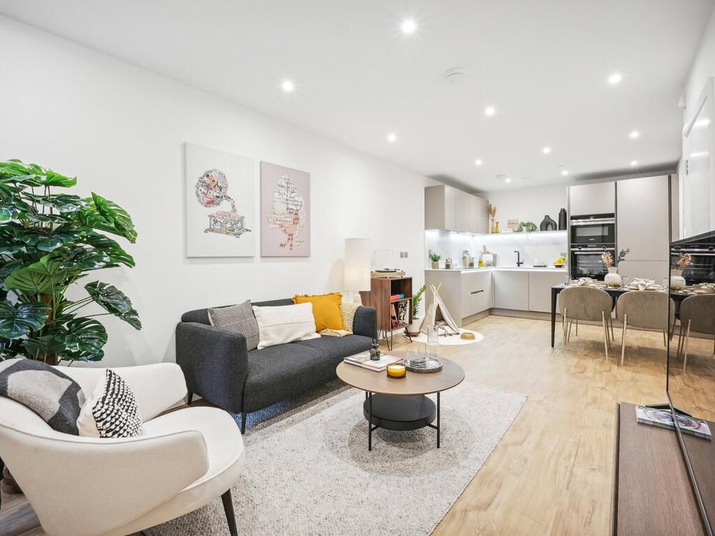 Property photo 1 of 3 1 Bed Flat To Rent Balfour Ave, London W7