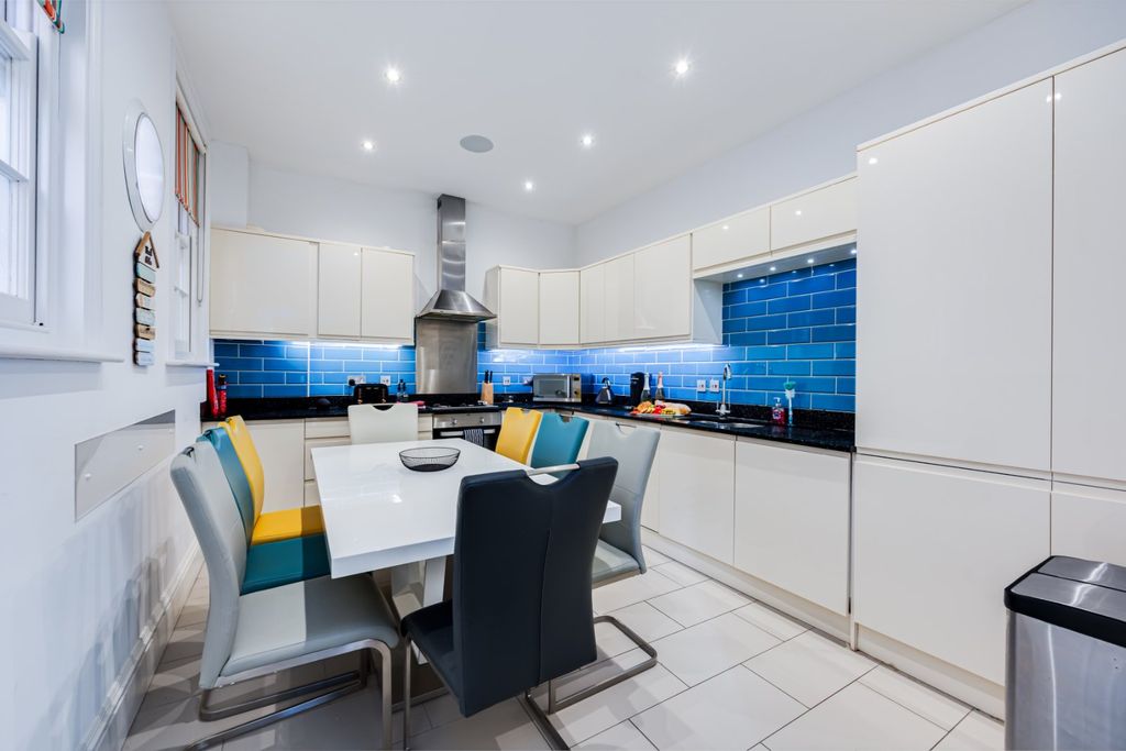 Property photo 2 of 15 Picture 2