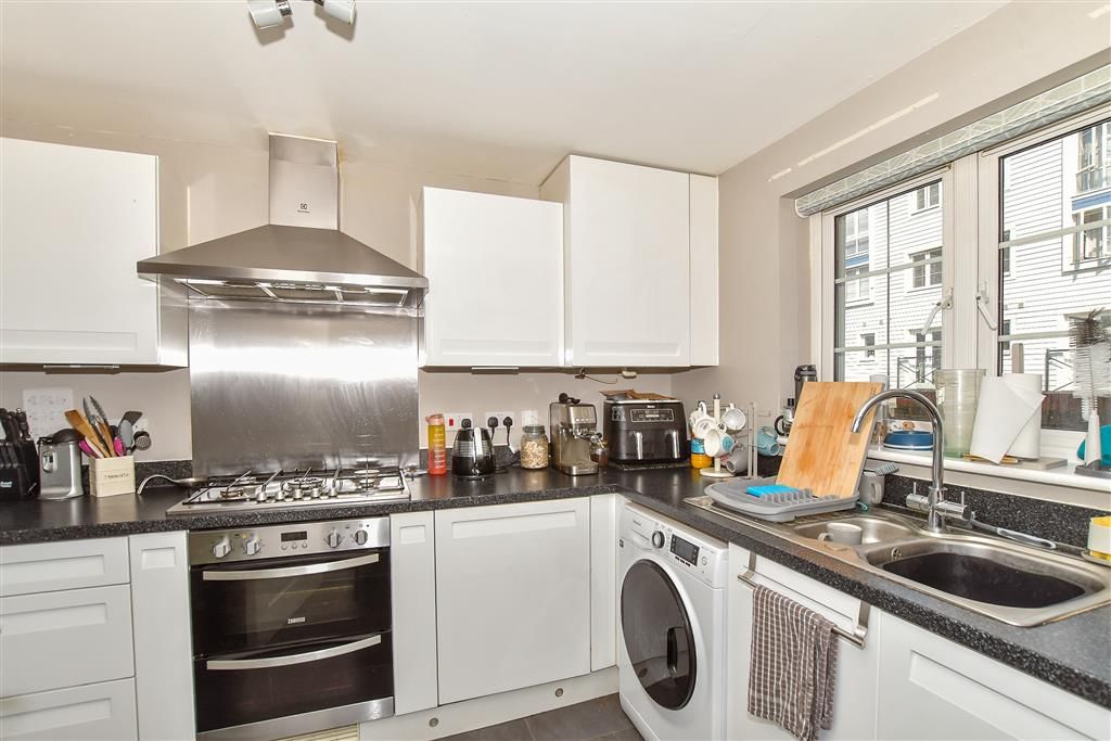 Property photo 2 of 17 Kitchen