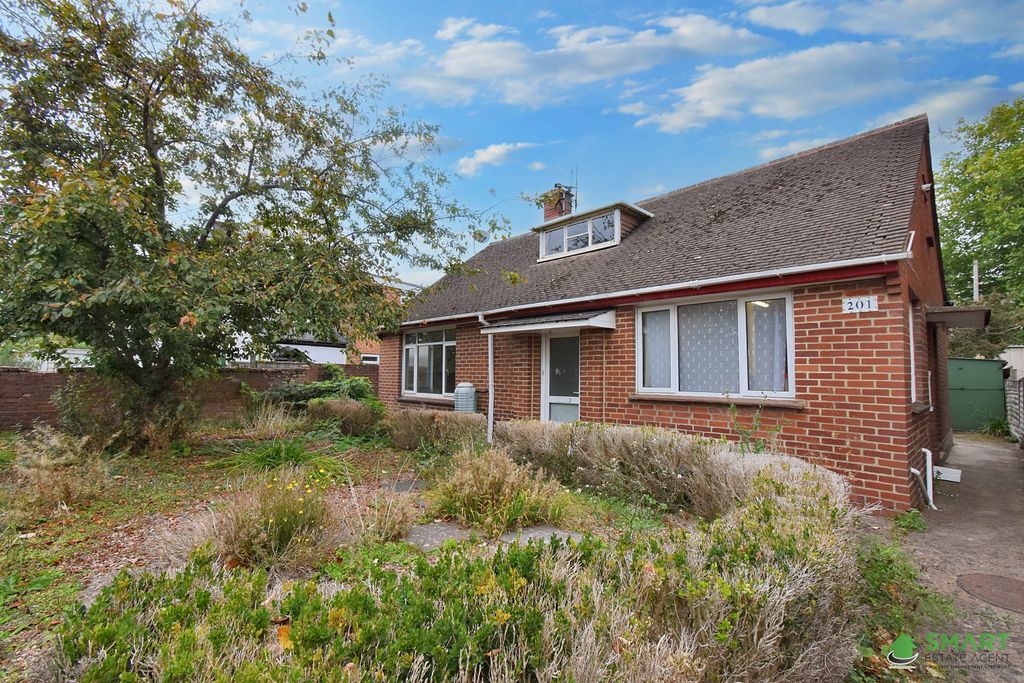 Property photo 2 of 18