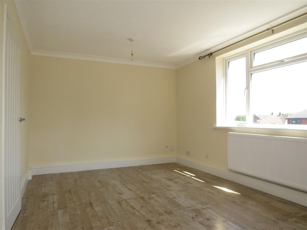 Property photo 2 of 7 Img_8736.Jpg