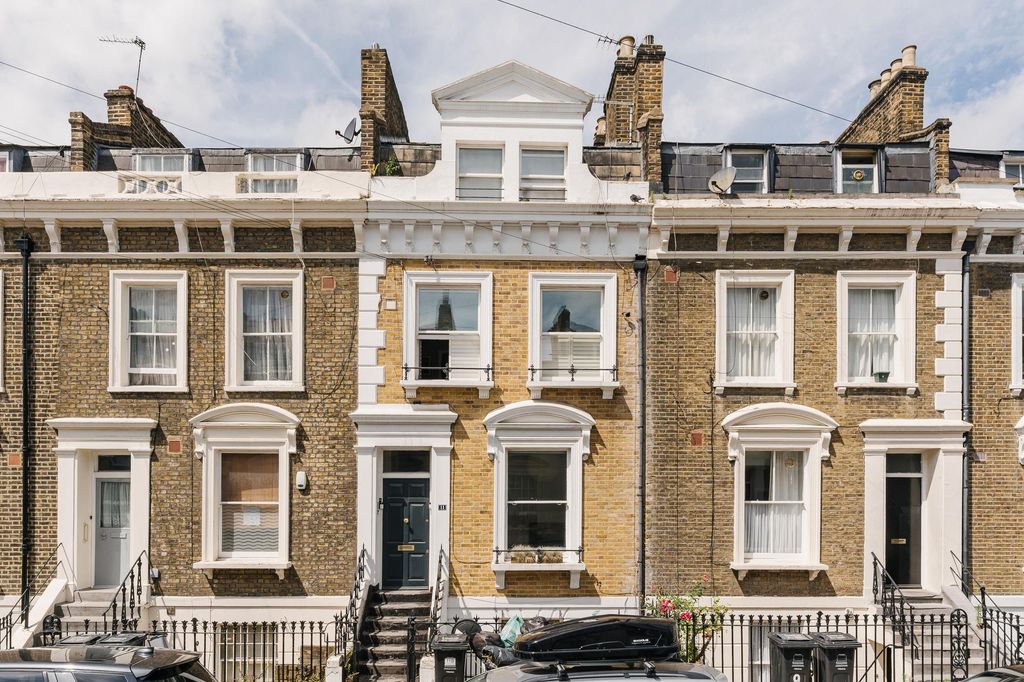 Property photo 1 of 9 Warneford Street E9