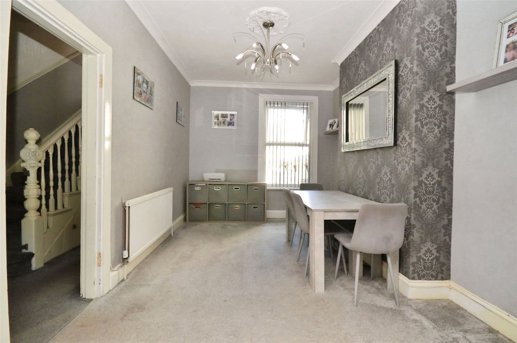 Property photo 3 of 14 Picture No. 13