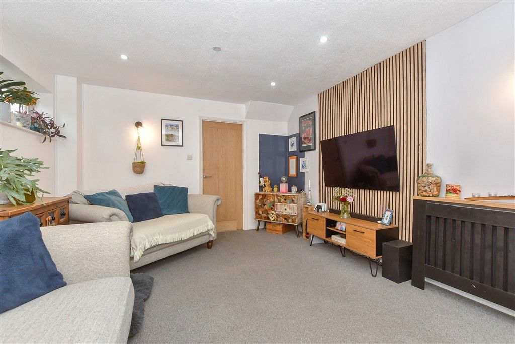 Property photo 1 of 11 Lounge/Dining Room